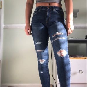 Ripped Skinny Jeans